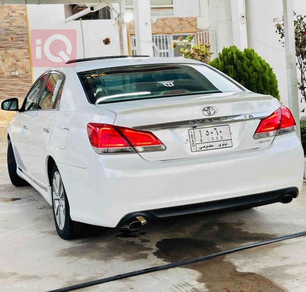 تويوتا أفالون